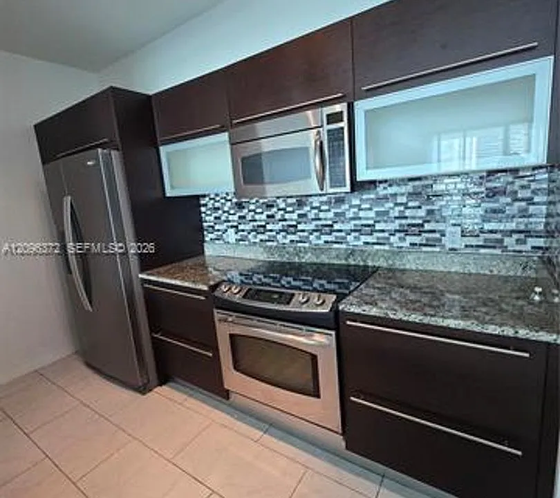 950 Brickell Bay Dr #CU-3300