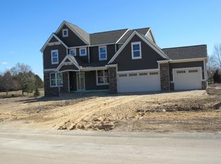 3288 Harmon Ct, Caledonia, MI 49316