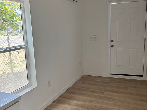 4th image of 6875 Glidden St
