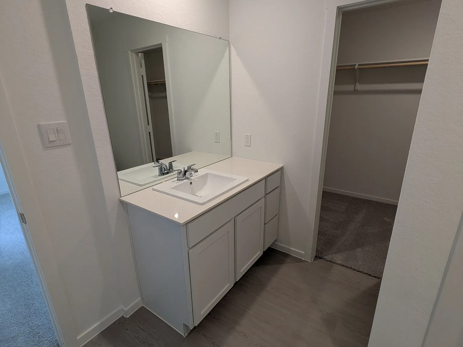 4 bed, 2.5 bath, 1867 sqft, $1,868 — Photo 4