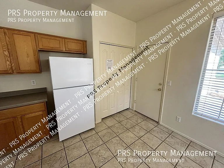 3317 E Park Ave — Photo 9