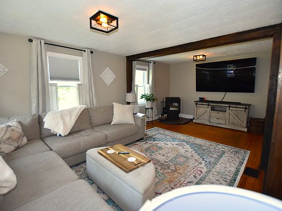 5th image of 360 Jaffrey Road