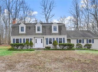 3 Standish Dr, Ridgefield, CT 06877
