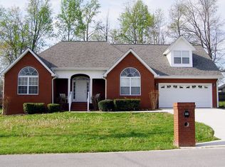 388 Avey Cir, Cookeville, TN 38506