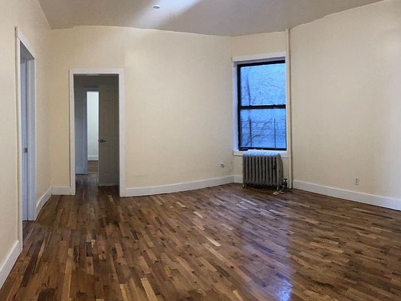 3rd image of 3213 Snyder Ave APT B8