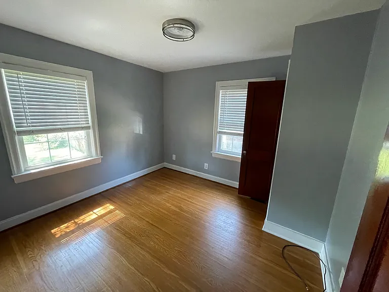 1252 Bourbon Ave — Photo 15