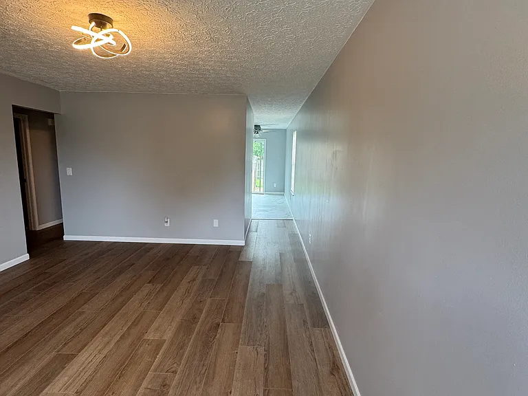3837 Millstone Rd #3837 — Photo 8