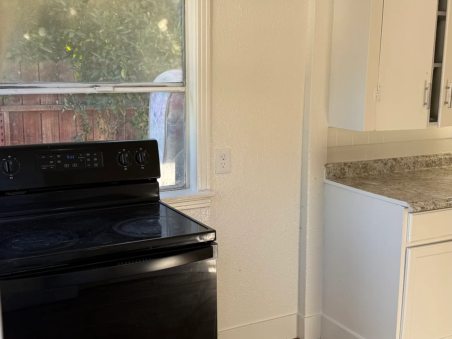 1 bed, 500 sqft, $1,100 — Photo 4