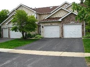 1140 Regency Dr, Schaumburg, IL 60193