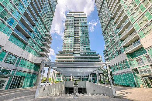 60 Town Centre Ct Photo 1