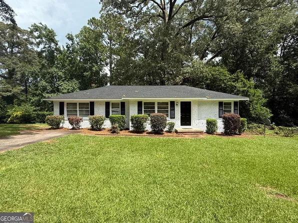 110 Dogwood Dr, Lagrange, GA 30241