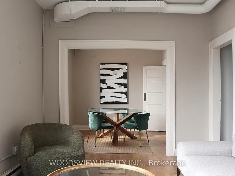 64 Simcoe St N #2 — Photo 4