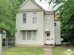 1705 W Olive St, Springfield, MO 65802