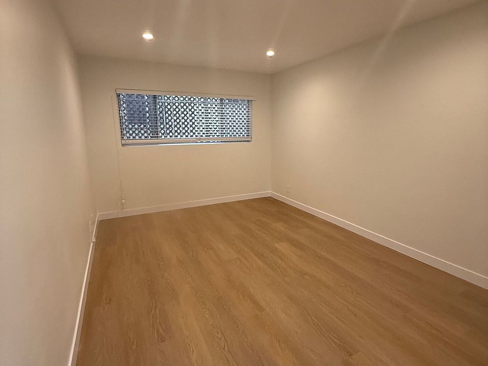 1st image of 330 N Crescent Dr #107