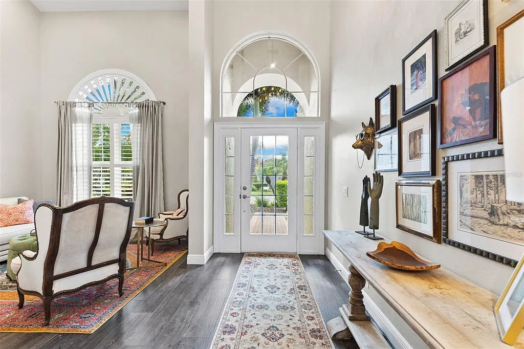 4 bed, 3.0 bath, 2784 sqft, $5,500 — Photo 2
