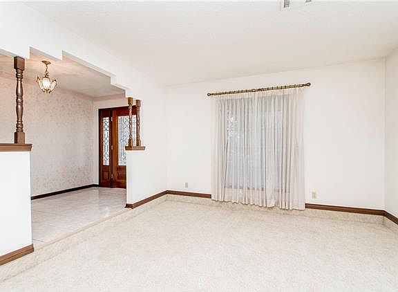 5th image of 4628 Park Dr N