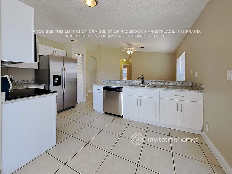 8103 SW 157th Pl — Photo 9