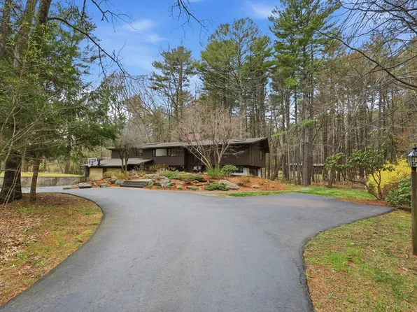 384 River Rd, Carlisle, MA 01741