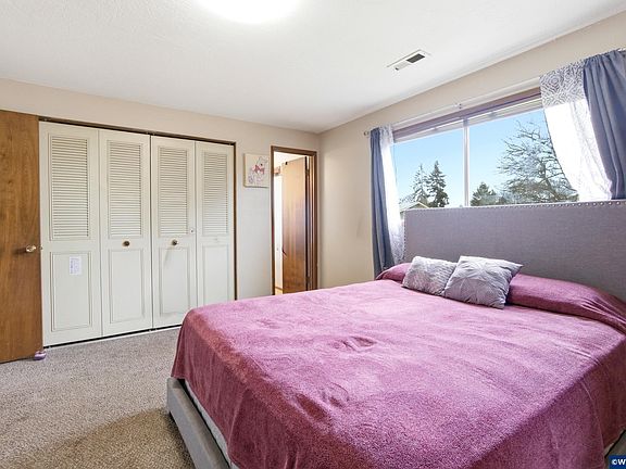 3rd image of 537 26th Ave SE