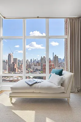 Sold by Compass | media 9