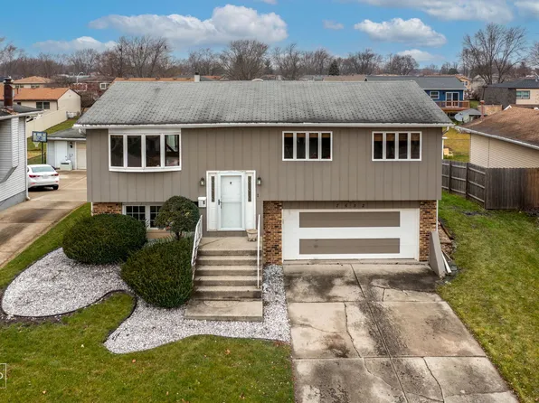 7632 163rd St, Tinley Park, IL 60477