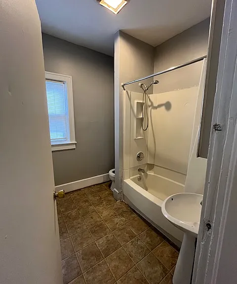 93 Pulaski St — Photo 4