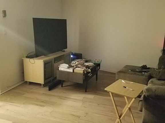 2nd image of 2020 Linwood Ave