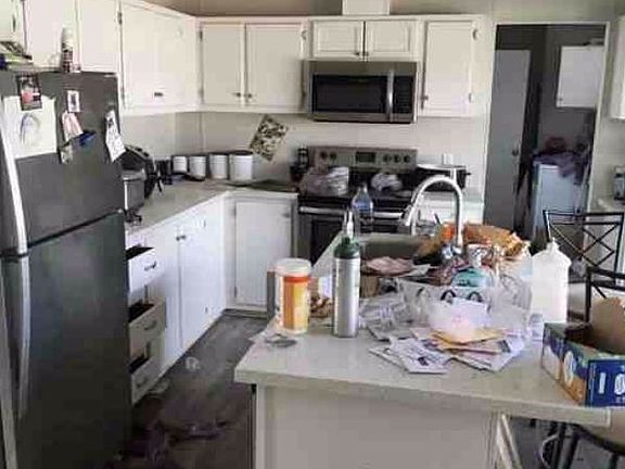 5th image of 610 Piltz Rd