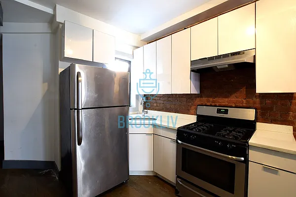 Rented by null | media 27