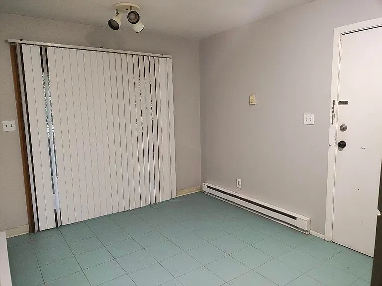 2219 Gina St #1 — Photo 10