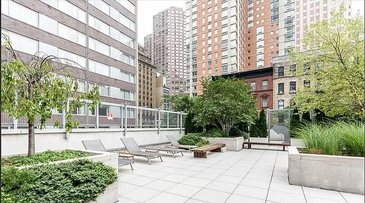 Rented by R New York | media 46