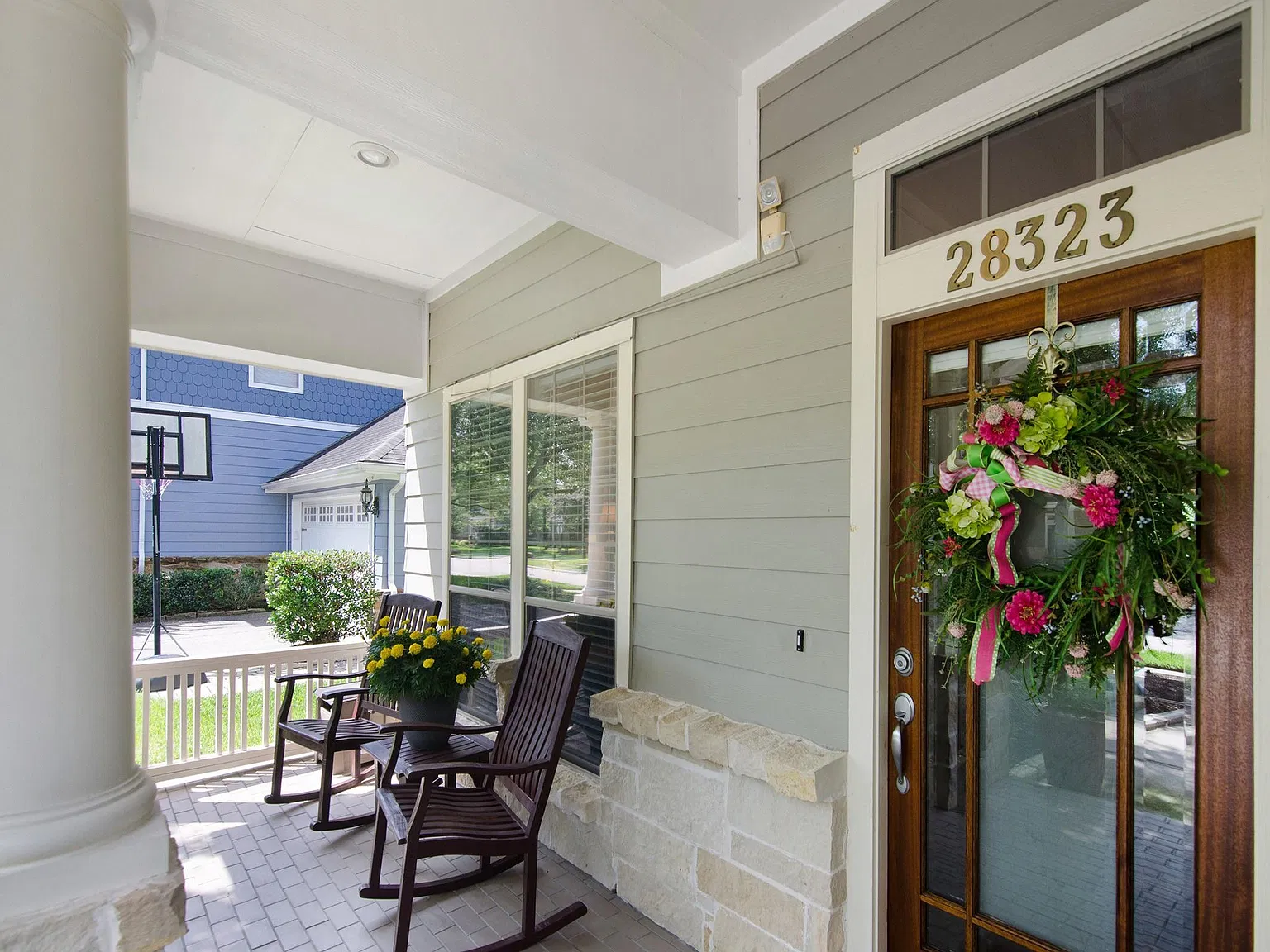 4 bed, 2.5 bath, 3383 sqft, $2,900 — Photo 2