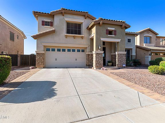 3rd image of 2727 E BLUE SPRUCE Lane