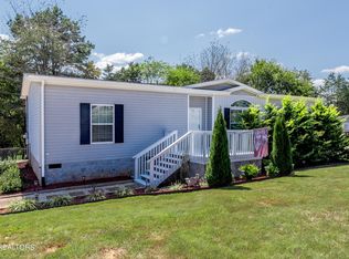 1013 Ashley Meadows Dr, Strawberry Plains, TN 37871