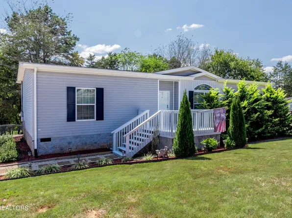 1013 Ashley Meadows Dr, Strawberry Plains, TN 37871