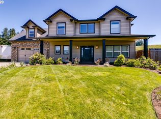 546 N M St, Cottage Grove, OR 97424