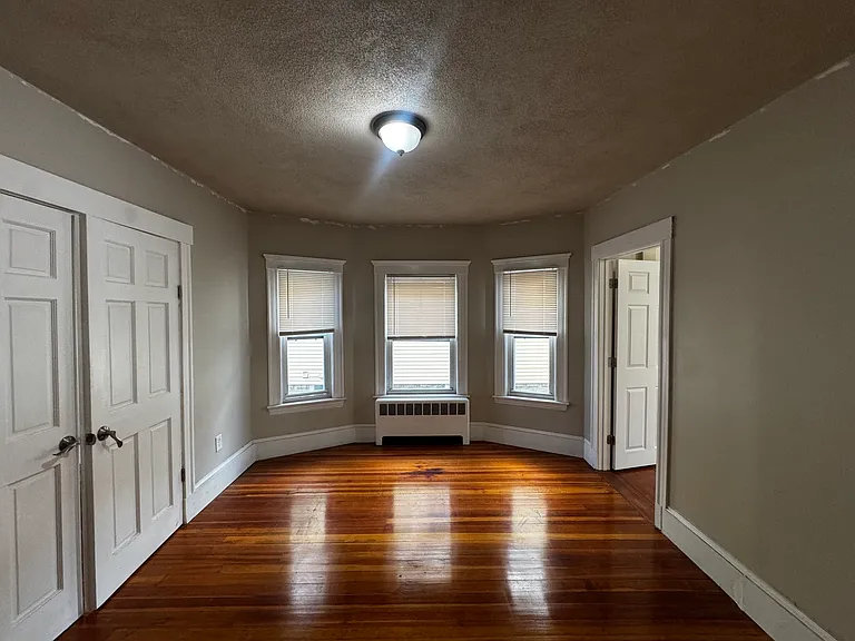91 Frederick Ave #1 — Photo 4