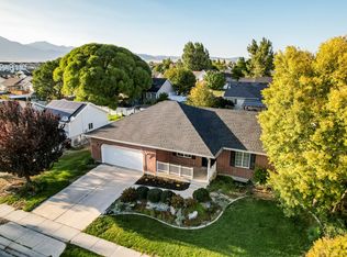 2065 E Autumn St, Eagle Mountain, UT 84005