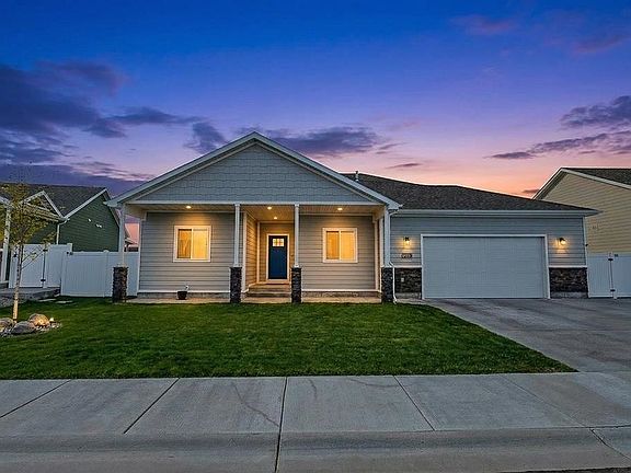 2nd image of 1757 Wayfarer Way