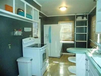 3rd image of 3335 Walmar Dr