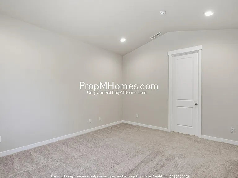 15737 SE Compass Course St — Photo 11