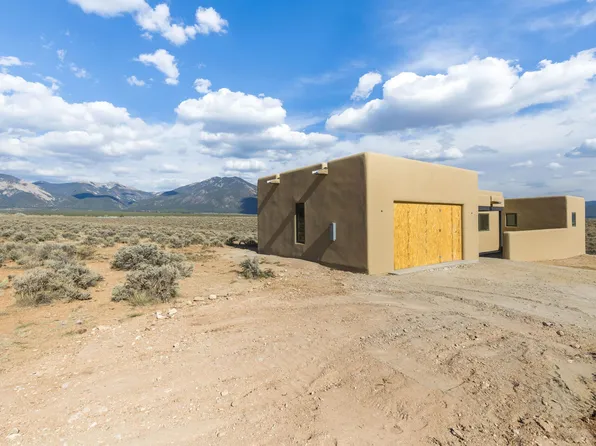 26A Buggy Rd, El Prado, NM 87529