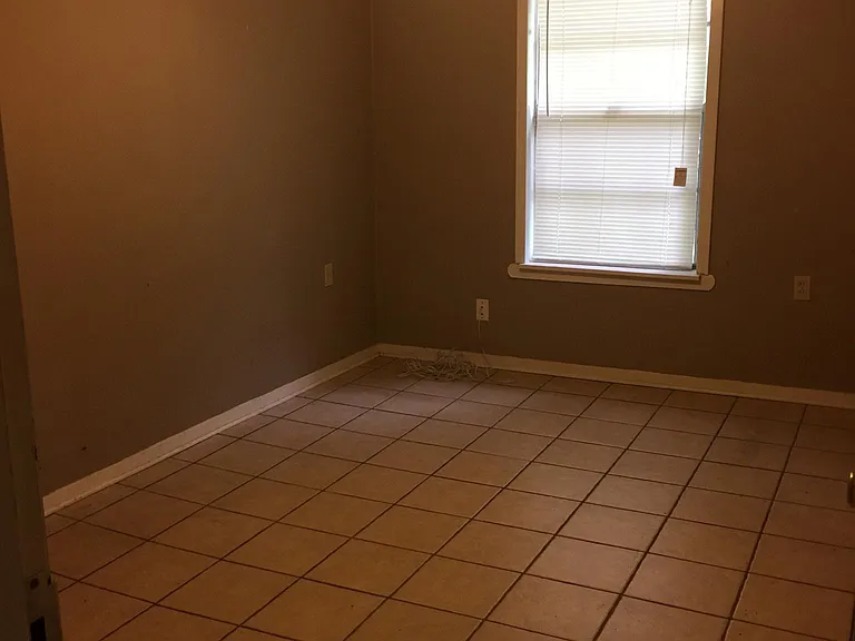 527 Pine St — Photo 6
