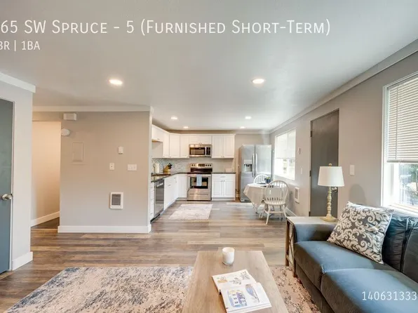 165 SW Spruce St APT 5, Pullman, WA 99163
