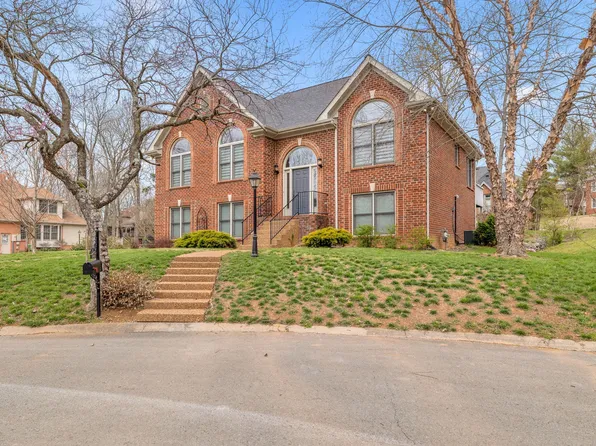 201 E Pearson Ct, Hermitage, TN 37076