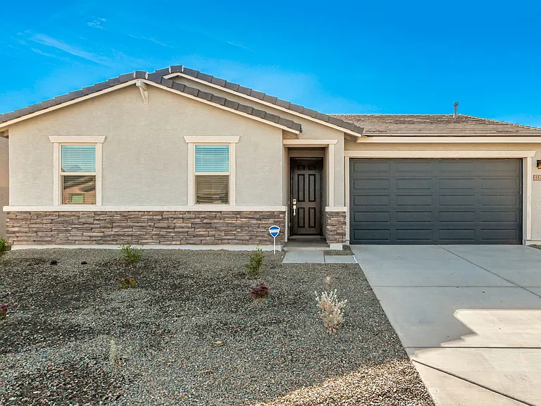 8821 W Agora Ln — Photo 1