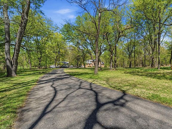 4th image of 1801 Springvale Ct