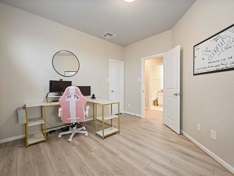 2539 Terrace Point Dr — Photo 23