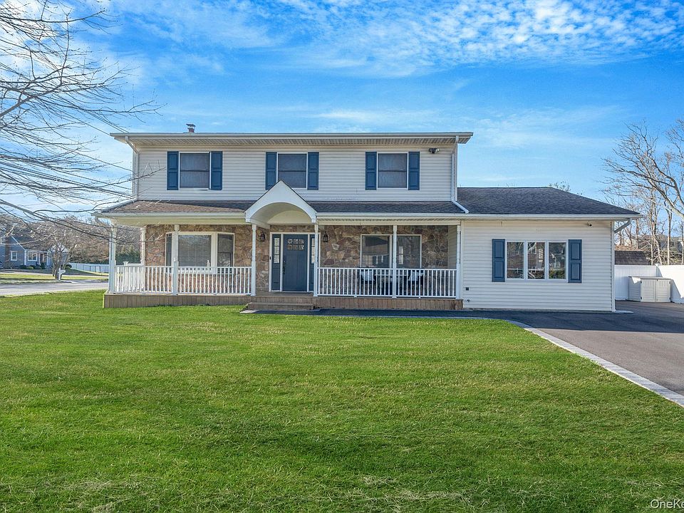 1st image of 528 Mollie Boulevard