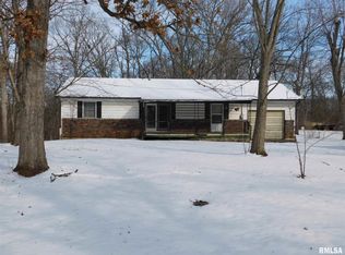 8820 Ridge Rd, Shipman, IL 62685